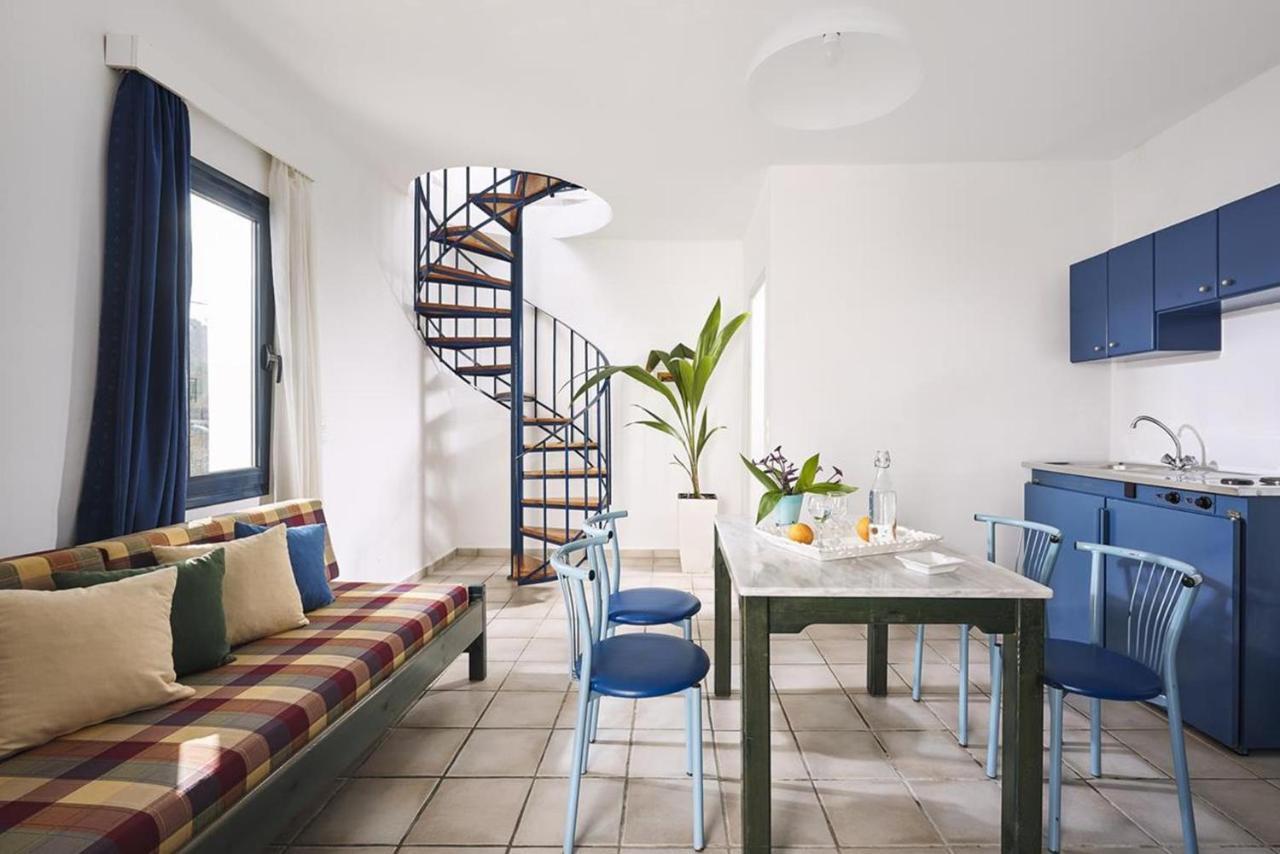 Eva Suites & Apartments Agia Marina  Екстер'єр фото