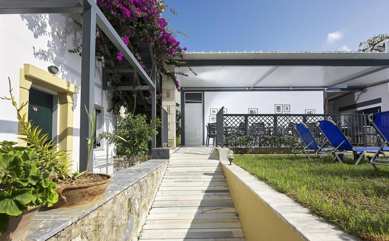 Eva Suites & Apartments Agia Marina  Екстер'єр фото
