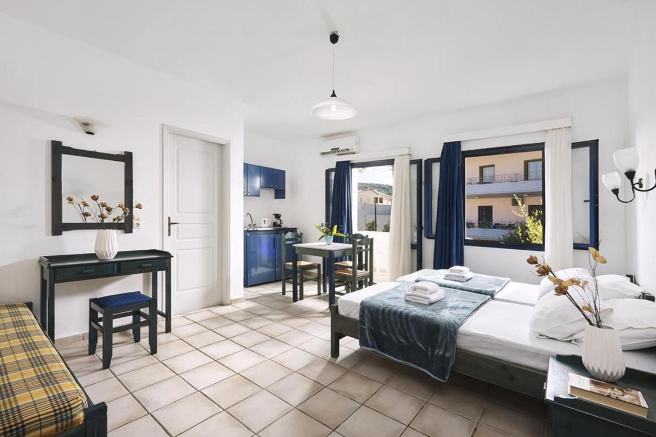 Eva Suites & Apartments Agia Marina  Екстер'єр фото